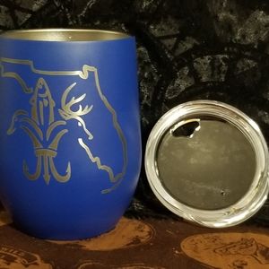 Tumbler with lid laser engraved